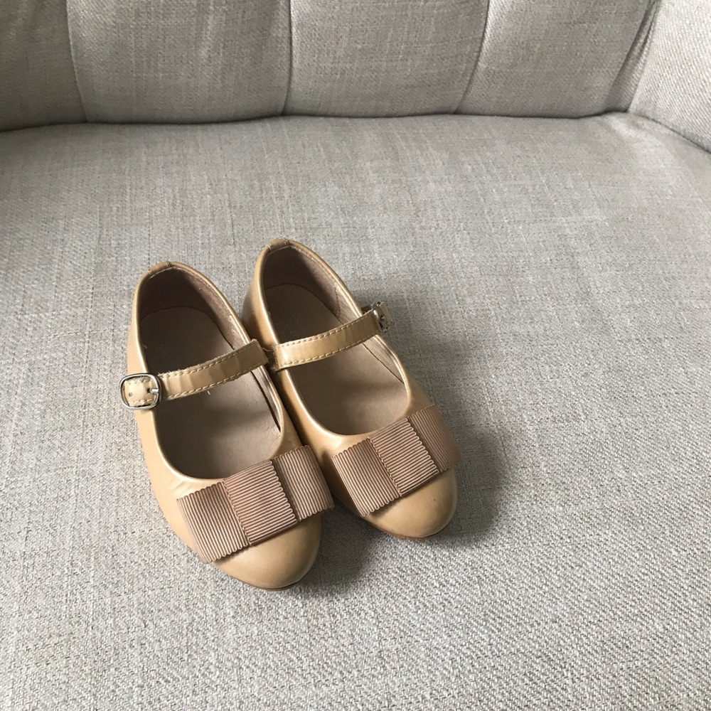 Shoes for girls.